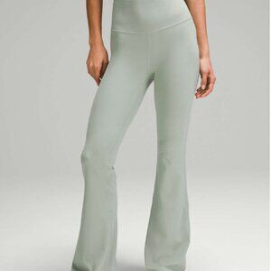 Lululemon Groove Super-High-Rise Flared Pant Nulu *Regular Palm Court - Size 4